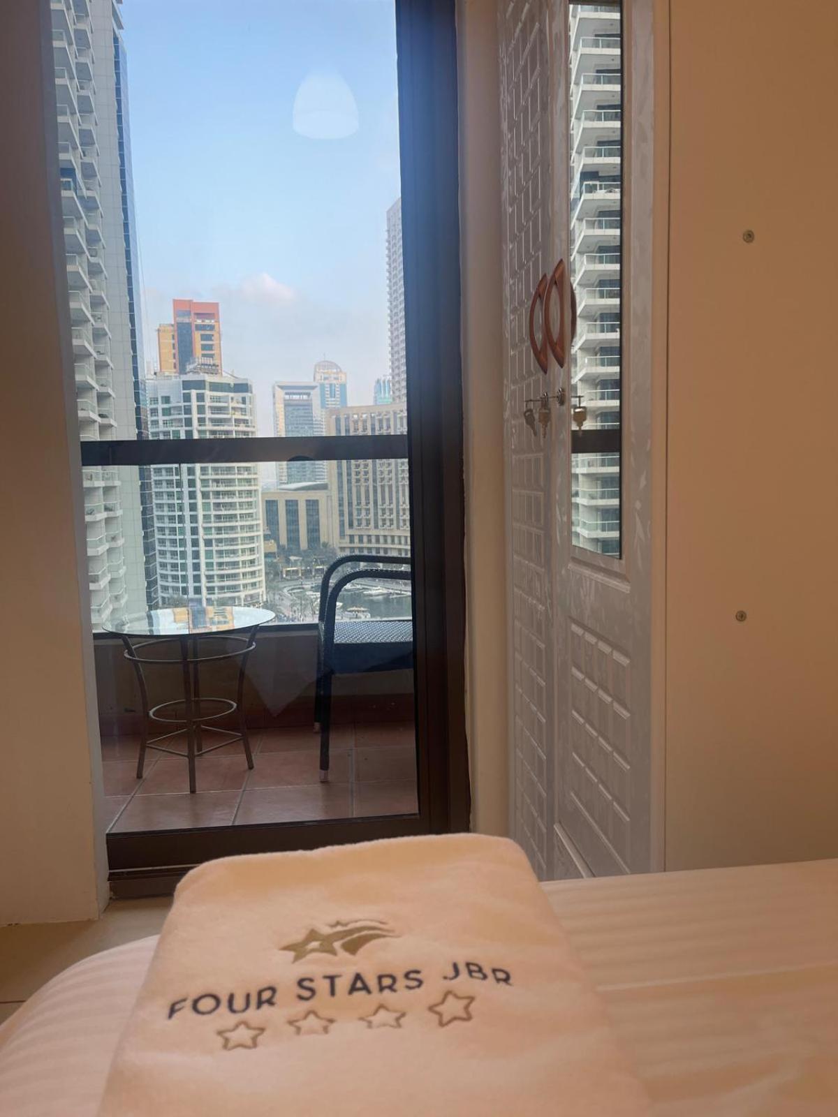 Hotel Four Stars Dubai Marina Jbr Exteriér fotografie