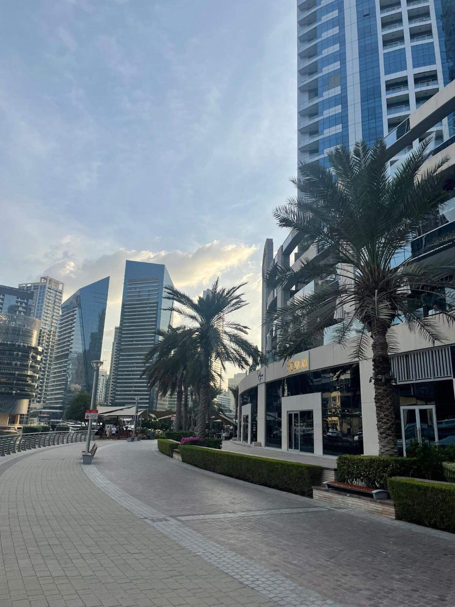 Hotel Four Stars Dubai Marina Jbr Exteriér fotografie