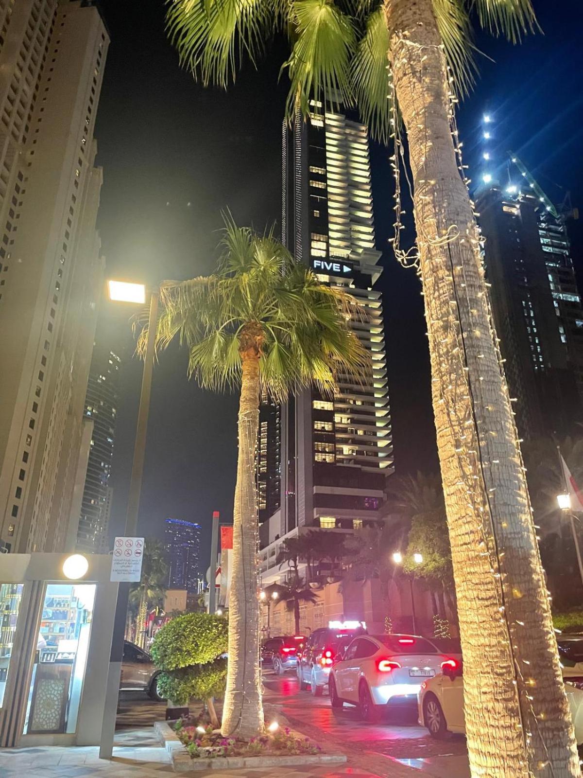 Hotel Four Stars Dubai Marina Jbr Exteriér fotografie