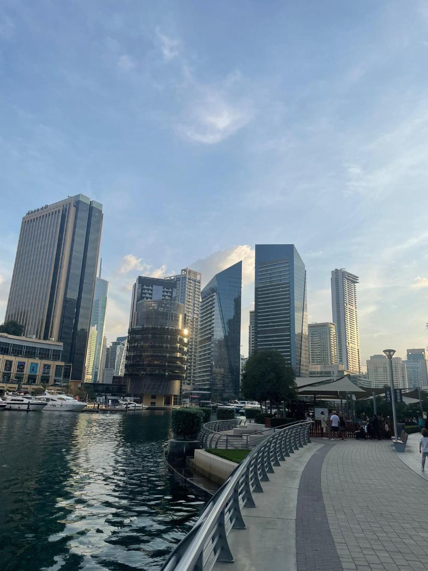 Hotel Four Stars Dubai Marina Jbr Exteriér fotografie